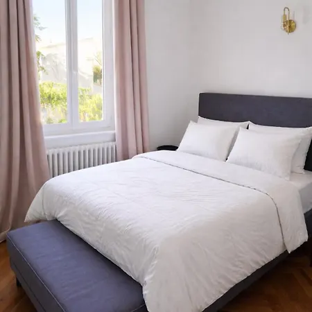 M Carca * Carcassonne