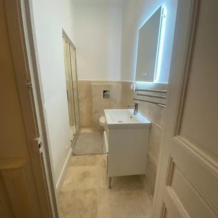 M Carca * 卡尔卡松