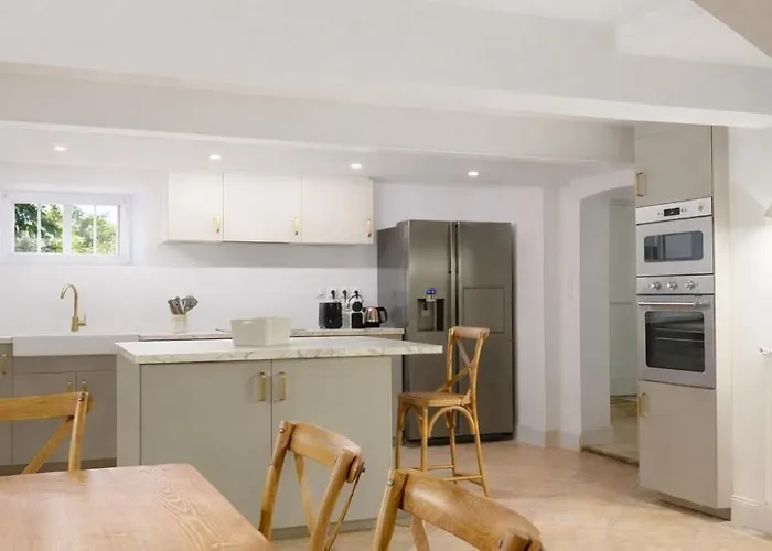 Будинок відпочинку M Carca