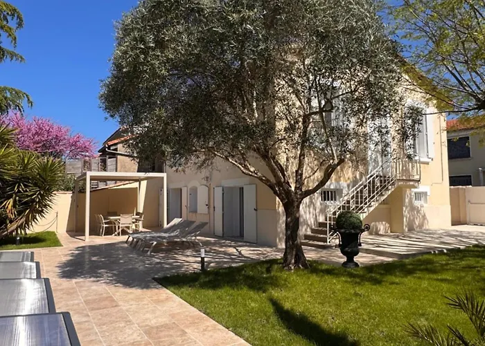 M Carca Будинок відпочинку