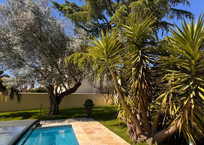 Будинок відпочинку M Carca